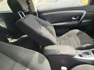 Foto de CINTURON SEGURIDAD DELANTERO IZQUIERDO RENAULT LAGUNA III COUPE 2.0 dCi Diesel FAP (150 CV / 110 KW)