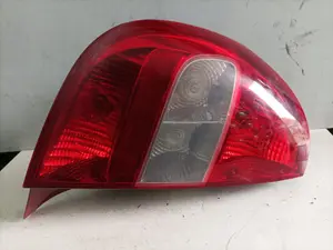 Foto de PILOTO TRASERO IZQUIERDO CITROEN C5 BERLINA 2.2 HDi FAP CAT (4HX / DW12ED4) (133 CV / 98 KW) referencia 9632646780