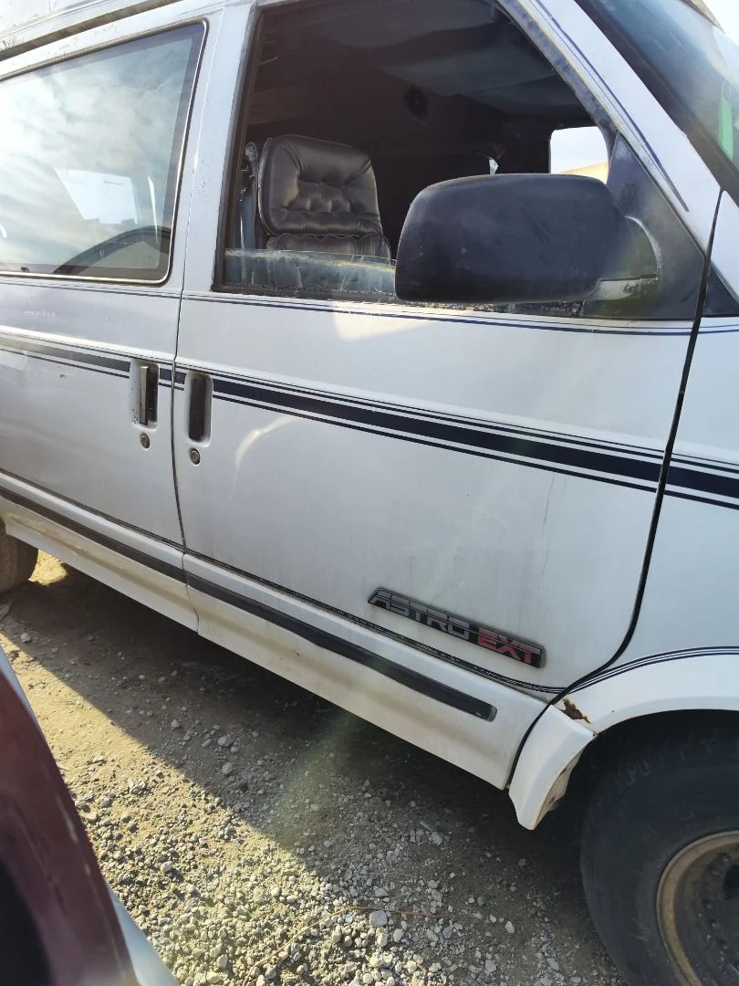Foto de PUERTA DELANTERA DERECHA CHEVROLET ASTRO VAN 4.3 V6 CAT (189 CV / 139 KW)
