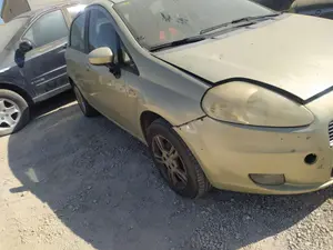 Foto de PARAGOLPES DELANTERO FIAT GRANDE PUNTO (199) 1.3 16V JTD CAT (75 CV / 55 KW)