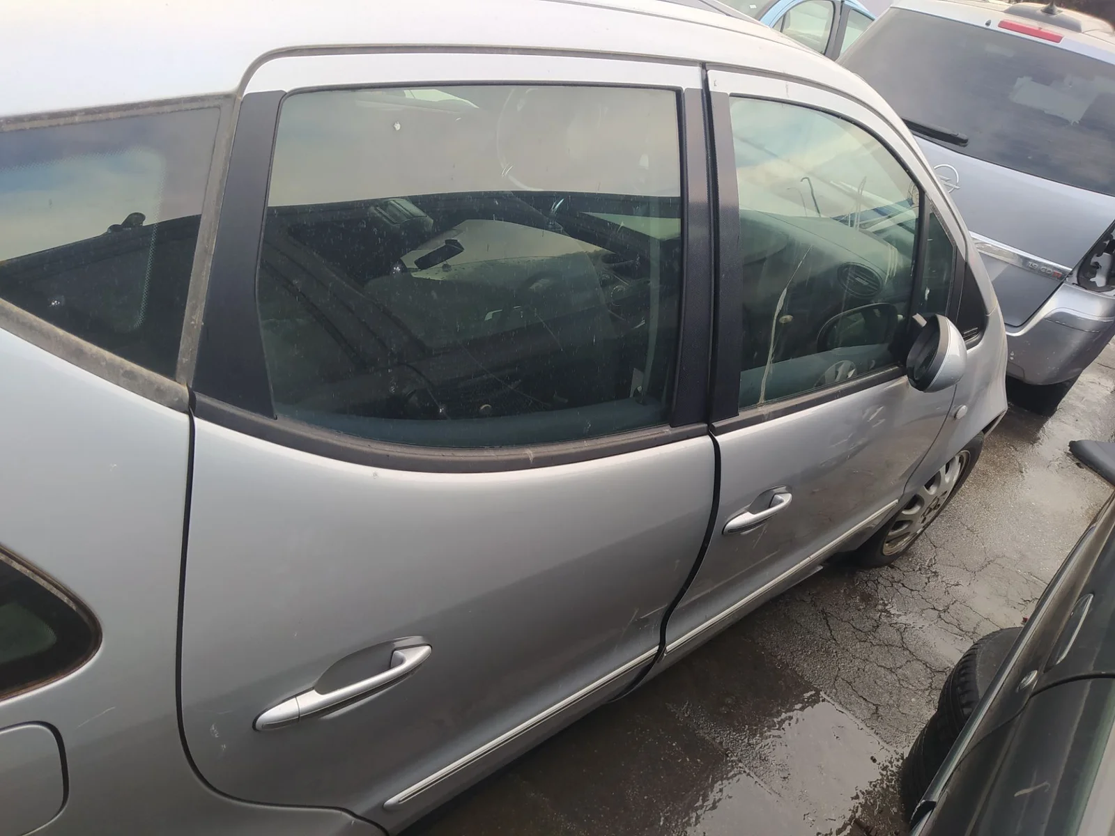 Foto de LUNA TRASERA DERECHA MERCEDES-BENZ CLASE A (BM 168) 1.6 CAT (102 CV / 75 KW) referencia A1687350200