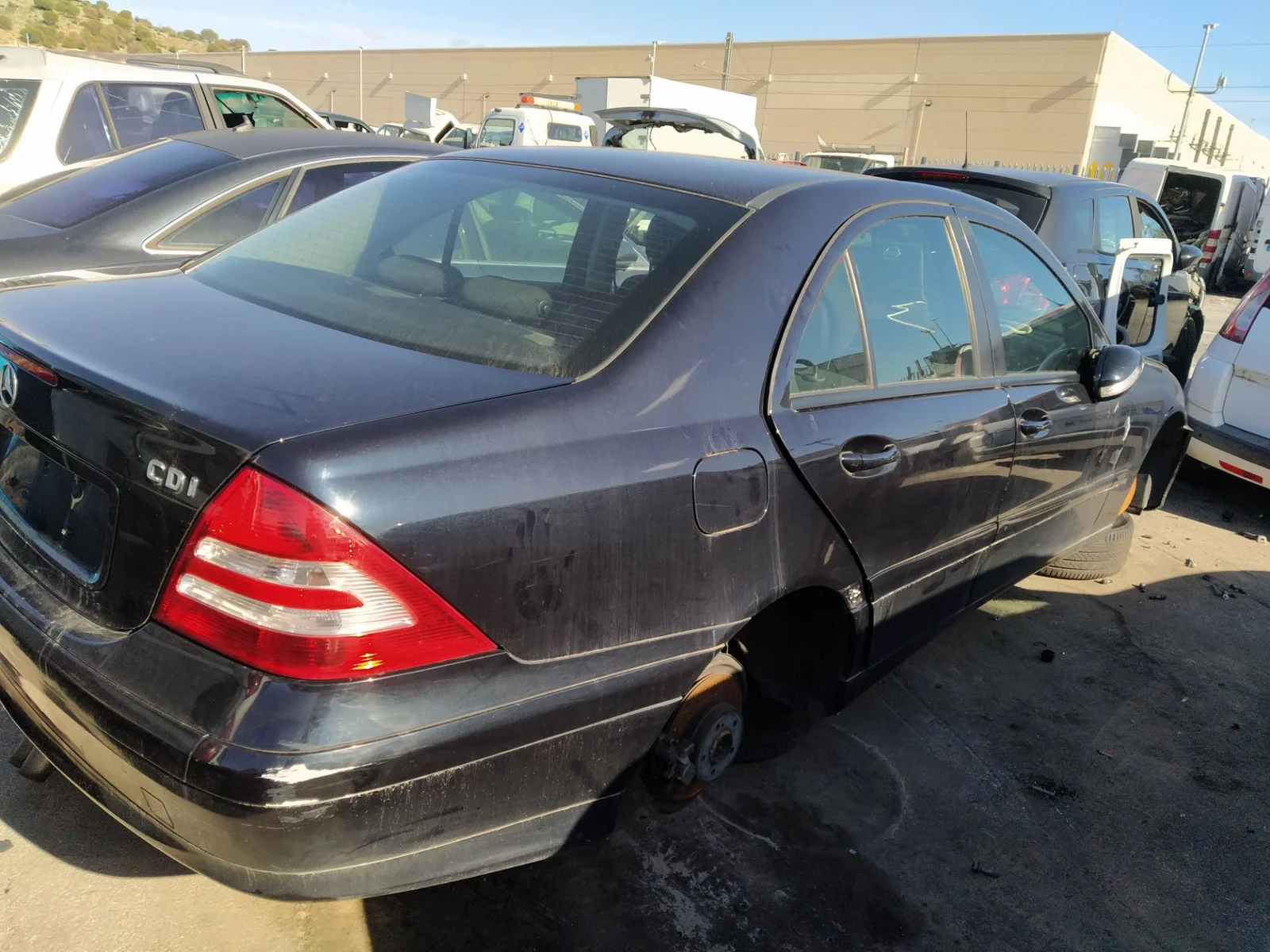 Foto de BRAZO SUSPENSION TRASERO DERECHO MERCEDES-BENZ CLASE C (BM 203) BERLINA 2.2 CDI CAT (150 CV / 110 KW) referencia A2033500006