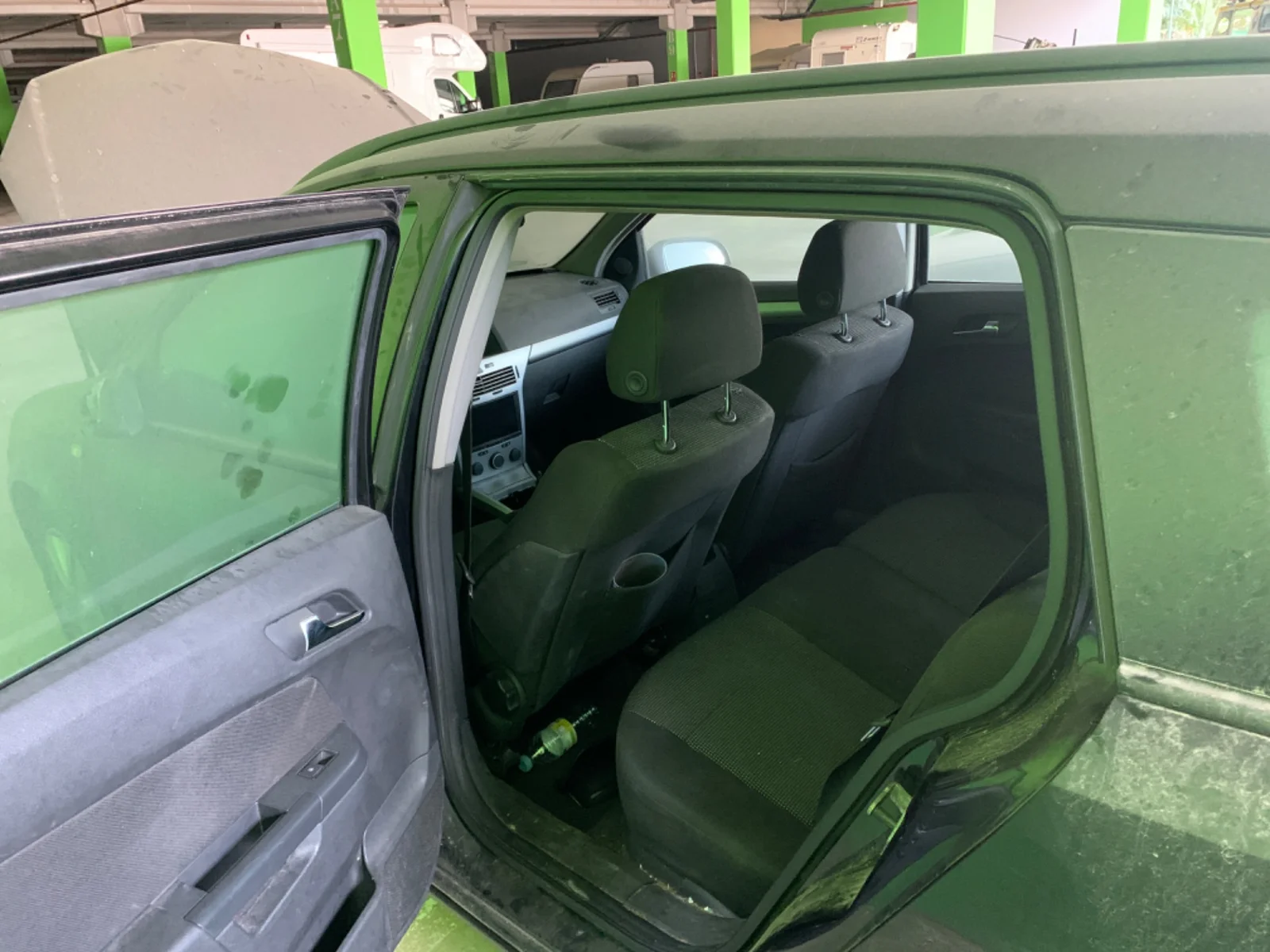 Foto de GOMAS CONTORNO PUERTA OPEL ASTRA H CARAVAN 1.9 16V CDTI CAT (Z 19 DTH / LRD) (150 CV / 110 KW)