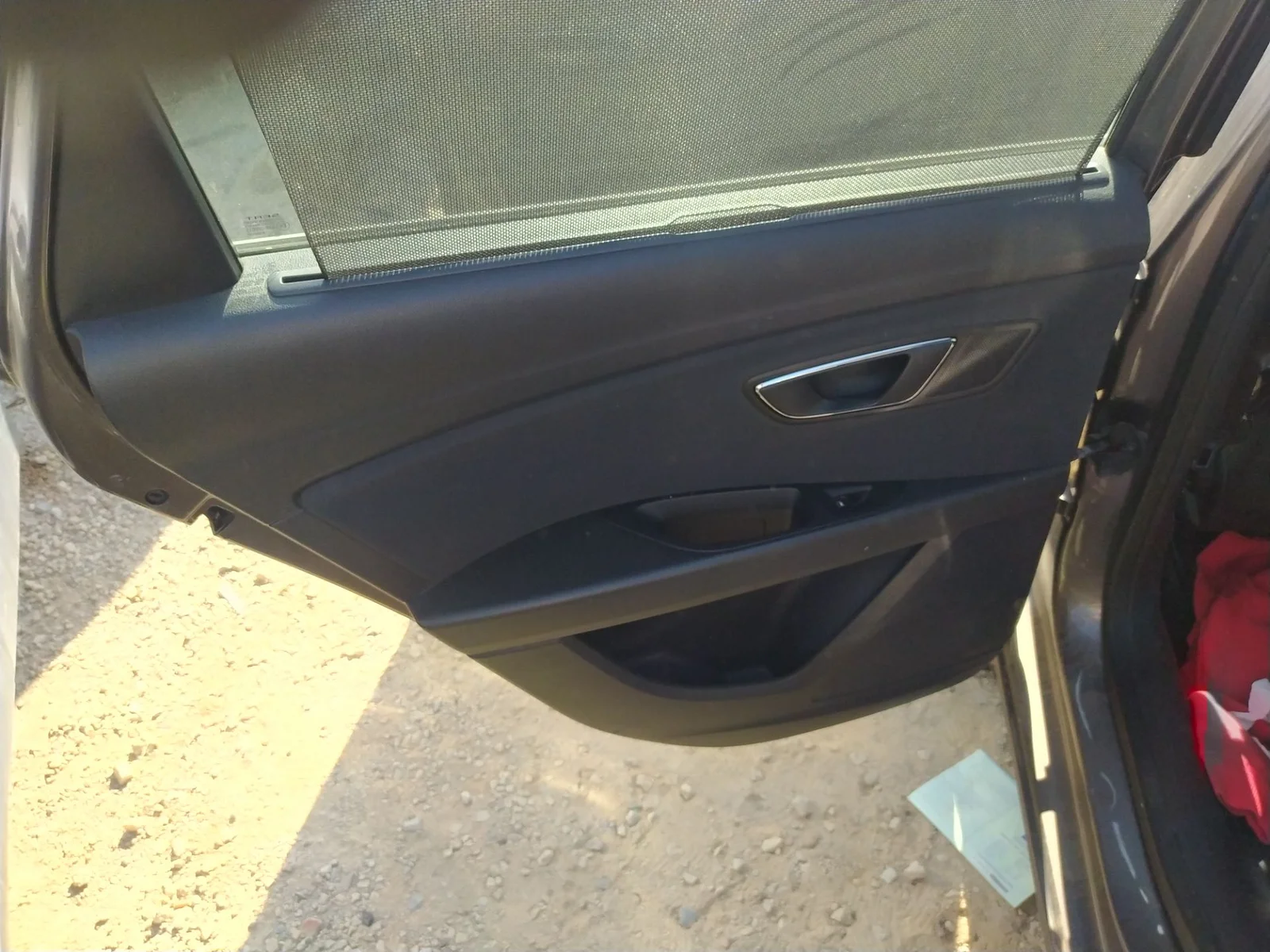 Foto de CERRADURA PUERTA TRASERA IZQUIERDA SEAT LEON ST 5F8 1.6 TDI (105 CV / 77 KW) referencia 5K4839016R