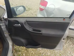 Foto de GUARNECIDO PUERTA DELANTERA DERECHA OPEL ZAFIRA A 2.0 DTI (101 CV / 74 KW)