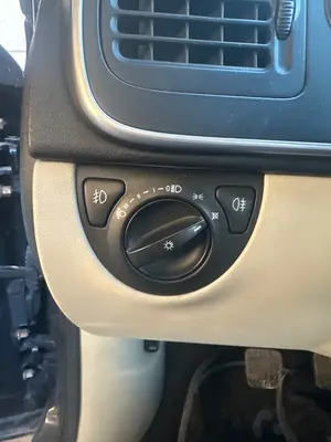Foto de MANDO LUCES SAAB 9-3 BERLINA 1.9 TiD CAT (150 CV / 110 KW) referencia 12801095