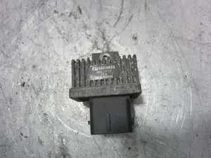 Foto de CAJA PRECALENTAMIENTO CITROEN XSARA PICASSO 2.0 HDi CAT (RHY / DW10TD) (90 CV / 66 KW) referencia 9640469680