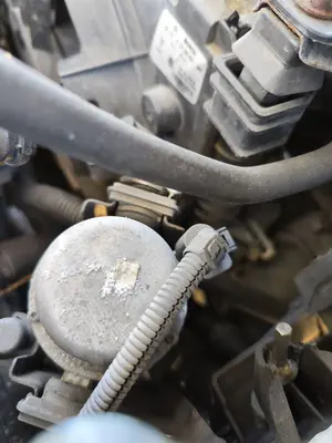 Foto de CONDENSADOR / RADIADOR  AIRE ACONDICIONADO VOLKSWAGEN TOUAREG (7L6) 4.2 V8 32V FSI (350 CV / 257 KW) referencia 7L0820411G