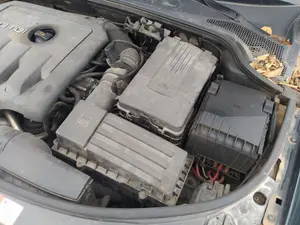 Foto de CAJA RELES / FUSIBLES AUDI A3 SPORTBACK (8PA) 2.0 TDI (140 CV / 103 KW)
