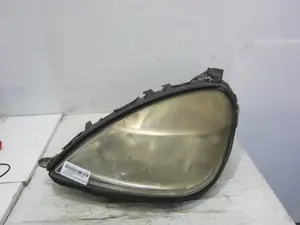 Foto de FARO IZQUIERDO MERCEDES-BENZ CLASE A (BM 168) 1.7 CDI Diesel CAT (60 CV / 44 KW) referencia A1688200161