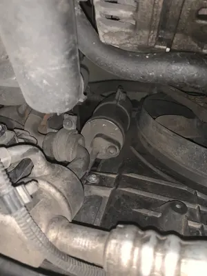 Foto de CONDENSADOR / RADIADOR  AIRE ACONDICIONADO VOLKSWAGEN GOLF IV BERLINA (1J1)(10.1997) 1.9 TDI (101 CV / 74 KW) referencia 1J0820413N