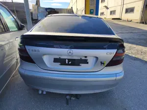 Foto de PORTON TRASERO MERCEDES-BENZ CLASE C (BM 203) SPORTCOUPE 2.2 CDI CAT (143 CV / 105 KW) referencia A2037400305