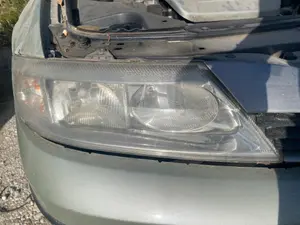 Foto de FARO DERECHO RENAULT LAGUNA II (BG0) 2.0  (135 CV / 99 KW) referencia 7701048931