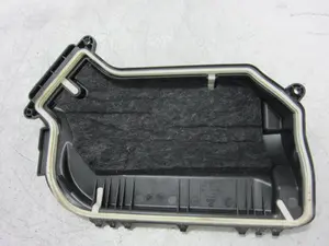 Foto de NO IDENTIFICADO PORSCHE MACAN (95BA) referencia 8K1907613C foto 2
