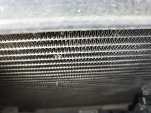 Foto de CONDENSADOR / RADIADOR  AIRE ACONDICIONADO BMW SERIE 3 BERLINA (E90) 2.0 Turbodiesel CAT (143 CV / 105 KW)