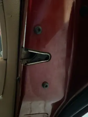 Foto de CERRADURA PUERTA TRASERA DERECHA BMW SERIE X3 (E83) 2.0 Turbodiesel CAT (177 CV / 130 KW) referencia 51227202147