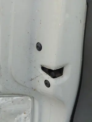 Foto de CERRADURA PUERTA DELANTERA IZQUIERDA VOLKSWAGEN T5 TRANSPORTER FURGÓN/COMBI (7H) 1.9 TDI CAT (AXB) (105 CV / 77 KW) referencia 7E1837015A