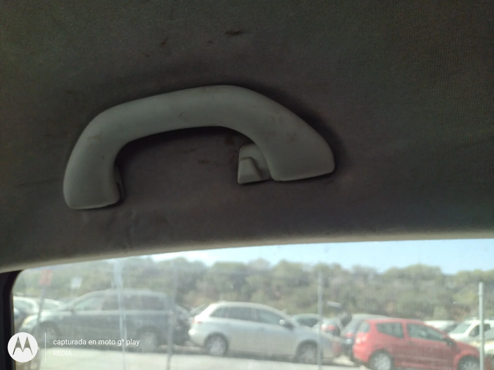Foto de ASIDERO TECHO TRASERO IZQUIERDO SEAT LEON (1P1) 1.9 TDI (105 CV / 77 KW) referencia 1P0857607B FKZ