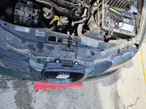 Foto de REFUERZO PARAGOLPES DELANTERO SEAT IBIZA (6L1) 1.9 TDI (101 CV / 74 KW)