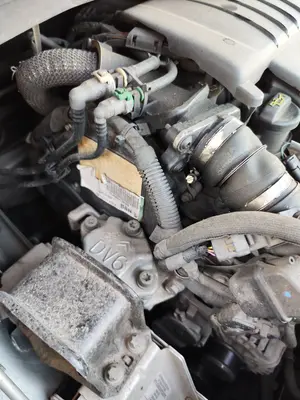 Foto de MOTOR COMPLETO CITROEN C4 BERLINA 1.6 16V HDi FAP (109 CV / 80 KW) foto 4