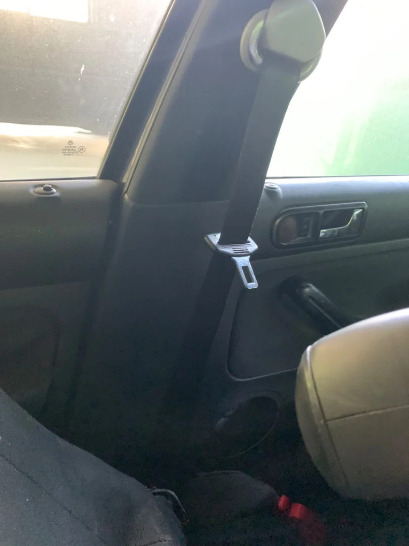 Foto de CINTURON SEGURIDAD DELANTERO DERECHO VOLKSWAGEN GOLF IV BERLINA (1J1)(10.1997) 1.9 TDI (101 CV / 74 KW) referencia 1J4857706AAFKZ