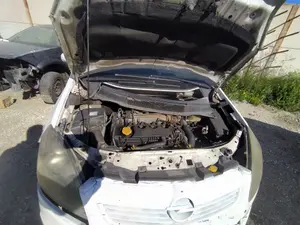 Foto de PANEL FRONTAL OPEL ZAFIRA B 1.9 CDTI (120 CV / 88 KW)