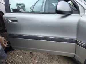 Foto de PUERTA DELANTERA DERECHA VOLVO S80 BERLINA 2.4 CAT (140 CV / 103 KW) referencia 30649110 foto 2