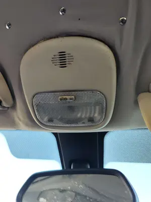 Foto de LUZ INTERIOR CITROEN C4 BERLINA 1.6 16V HDi FAP (109 CV / 80 KW)