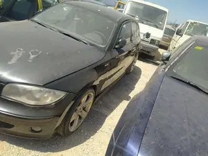 Foto de ALETA DELANTERA IZQUIERDA BMW SERIE 1 BERLINA (E81/E87) 2.0 16V Diesel (163 CV / 120 KW) referencia 41357133227