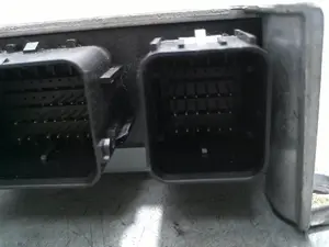 Foto de CENTRALITA AIRBAG FORD FOCUS BERLINA (CAK) 2.0 16V CAT (131 CV / 96 KW) referencia 2M5T14B056DE foto 2