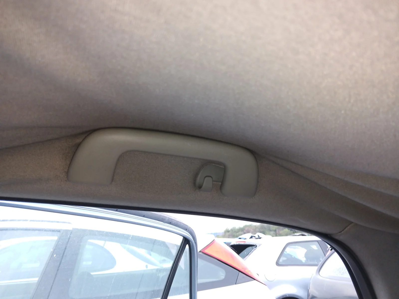 Foto de ASIDERO TECHO TRASERO DERECHO TOYOTA COROLLA (E12) 1.4 16V CAT (97 CV / 71 KW) referencia 7461002102B0