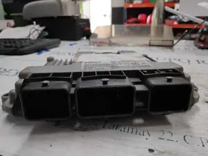 Foto de CENTRALITA MOTOR UCE CITROEN C4 BERLINA 1.6 16V HDi (90 CV / 66 KW) referencia 0281011863 foto 2