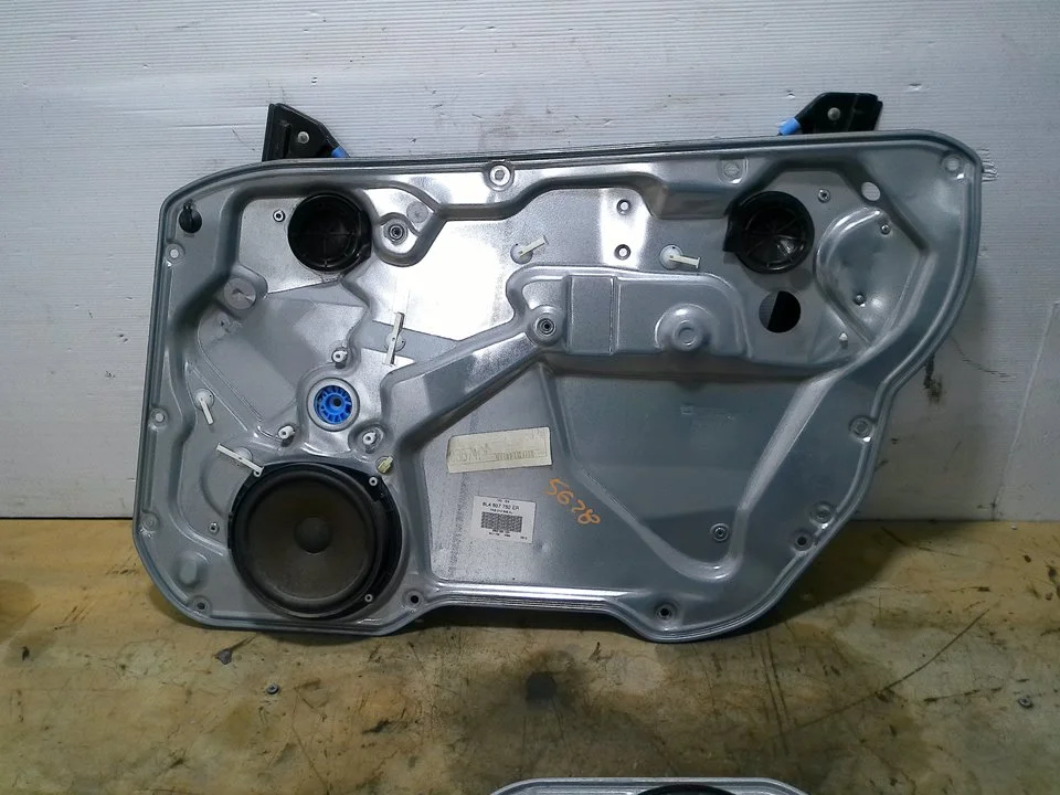 Foto de ELEVALUNAS DELANTERO DERECHO SEAT IBIZA (6L1) 1.9 TDI (101 CV / 74 KW) referencia 6L4837756