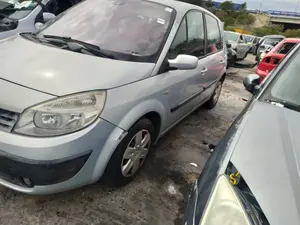 Foto de PUENTE DELANTERO RENAULT SCENIC II (JM) 1.6 16V (113 CV / 83 KW) referencia 8200742904