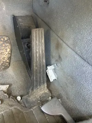 Foto de PEDAL ACELERADOR BMW SERIE X5 (E53) 3.0 Turbodiesel CAT (218 CV / 160 KW)