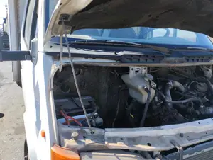 Foto de NO IDENTIFICADO FORD TRANSIT FURGÓN (CY/DY)(1986) 2.5 Diesel (80 CV / 59 KW)