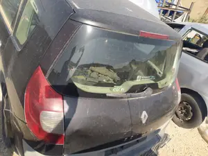 Foto de CERRADURA MALETERO / PORTON RENAULT SCENIC II (JM) 1.5 dCi Diesel (106 CV / 78 KW) referencia 8200947699