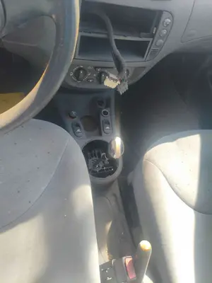 Foto de CONSOLA CENTRAL CITROEN C3 1.4  (73 CV / 54 KW)