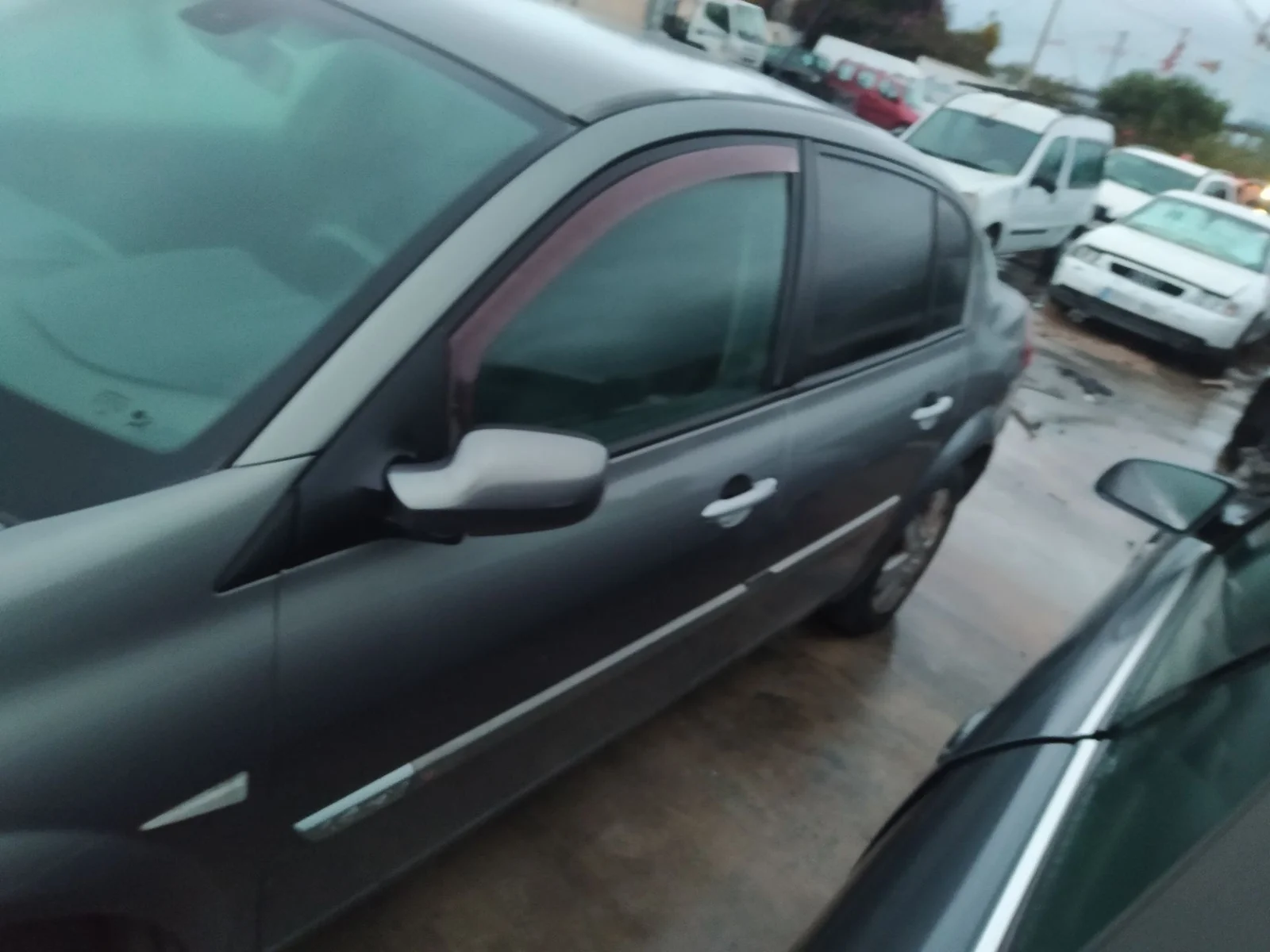 Foto de PUERTA DELANTERA IZQUIERDA RENAULT MEGANE II CLASSIC BERLINA 1.6 16V (113 CV / 83 KW) referencia 7751473728