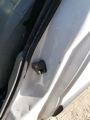 Foto de RETENEDOR PUERTA RENAULT KANGOO I (F/KC0) 1.9 dCi Diesel CAT (84 CV / 62 KW)