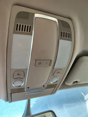 Foto de LUZ INTERIOR AUDI Q7 (4L) 3.0 V6 24V TDI (233 CV / 171 KW) referencia 4L0947140  FKZ