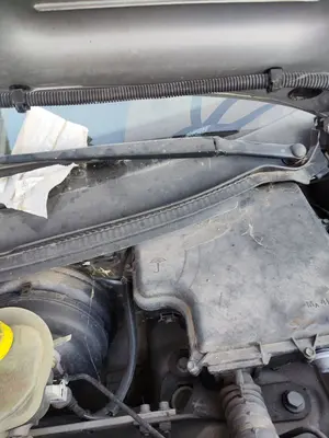 Foto de BRAZO LIMPIA DELANTERO IZQUIERDO AUDI A6 BERLINA (4B2) 2.5 V6 24V TDI (150 CV / 110 KW) referencia 4B1955407A