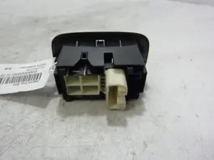 Foto de INTERRUPTOR TOYOTA AURIS (E15) 1.4 Turbodiesel CAT (90 CV / 66 KW) foto 5