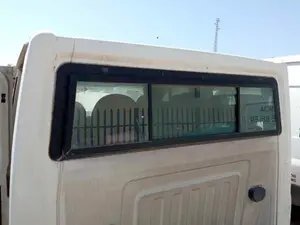 Foto de LUNA TRASERA FORD TRANSIT CAJA ABIERTA (FY) 2.4 TDE CAT (125 CV / 92 KW)