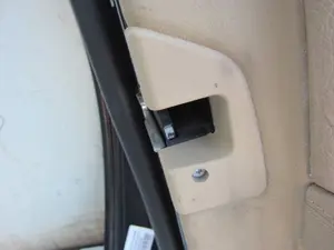 Foto de CERRADURA PUERTA DELANTERA IZQUIERDA MERCEDES-BENZ CLS (BM 219) 3.0 CDI CAT (224 CV / 165 KW)