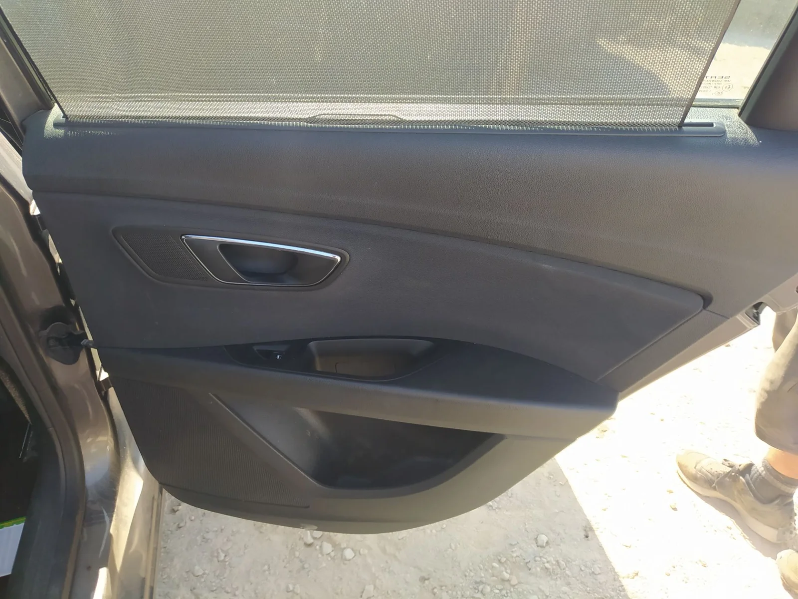 Foto de MANETA INTERIOR TRASERA DERECHA SEAT LEON ST 5F8 1.6 TDI (105 CV / 77 KW) referencia 5F4839114B 2ZZ