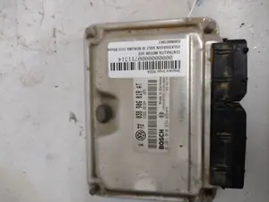 Foto de CENTRALITA MOTOR UCE VOLKSWAGEN GOLF IV BERLINA (1J1)(10.1997) 1.9 TDI (101 CV / 74 KW) referencia 038906019AT
