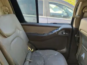 Foto de MANDO ELEVALUNAS TRASERO IZQUIERDO NISSAN PATHFINDER (R51) 2.5 dCi Diesel CAT (171 CV / 126 KW)
