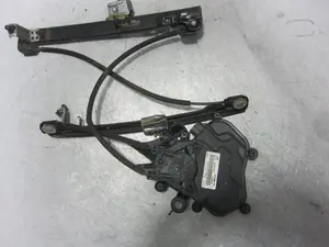 Foto de ELEVALUNAS DELANTERO IZQUIERDO SEAT IBIZA BERLINA (6J5) 1.2 TDI (75 CV / 55 KW) referencia 6J4837401D
