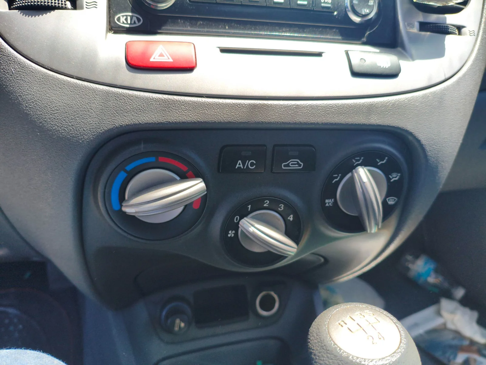 Foto de MANDO CALEFACCION / AIRE ACONDICIONADO KIA RIO (JB) 1.5 CRDi (110 CV / 81 KW)